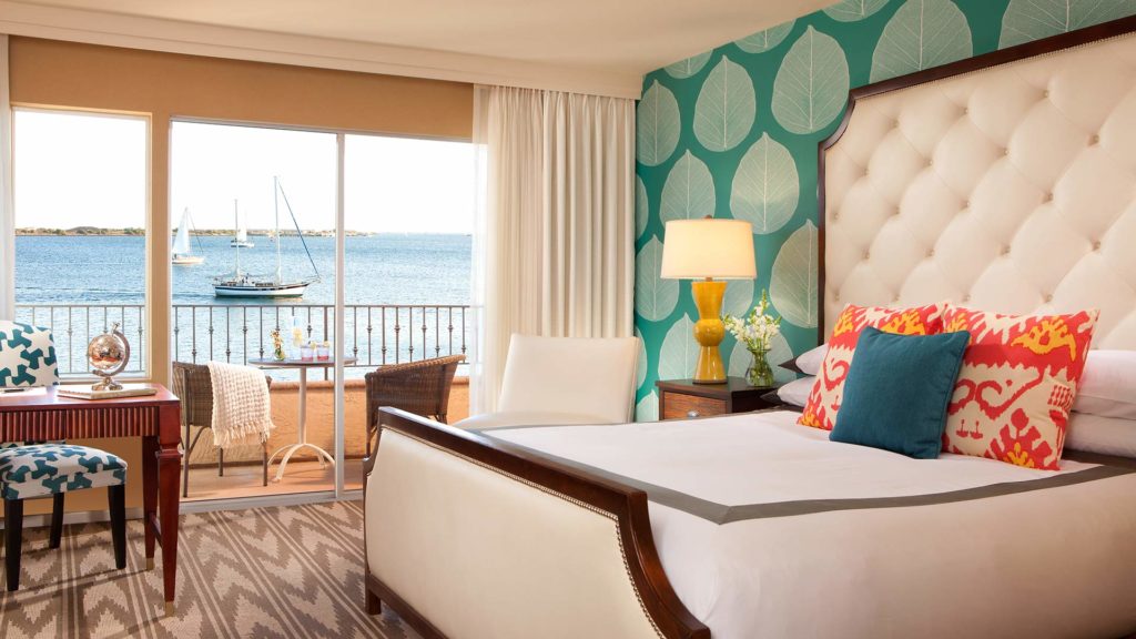 Kona Kai Resort Guest Room_Hotel Review_John Stocki